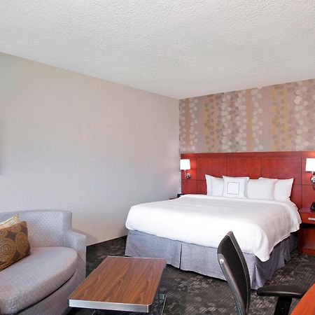 Courtyard By Marriott Charlotte Ballantyne Exterior photo