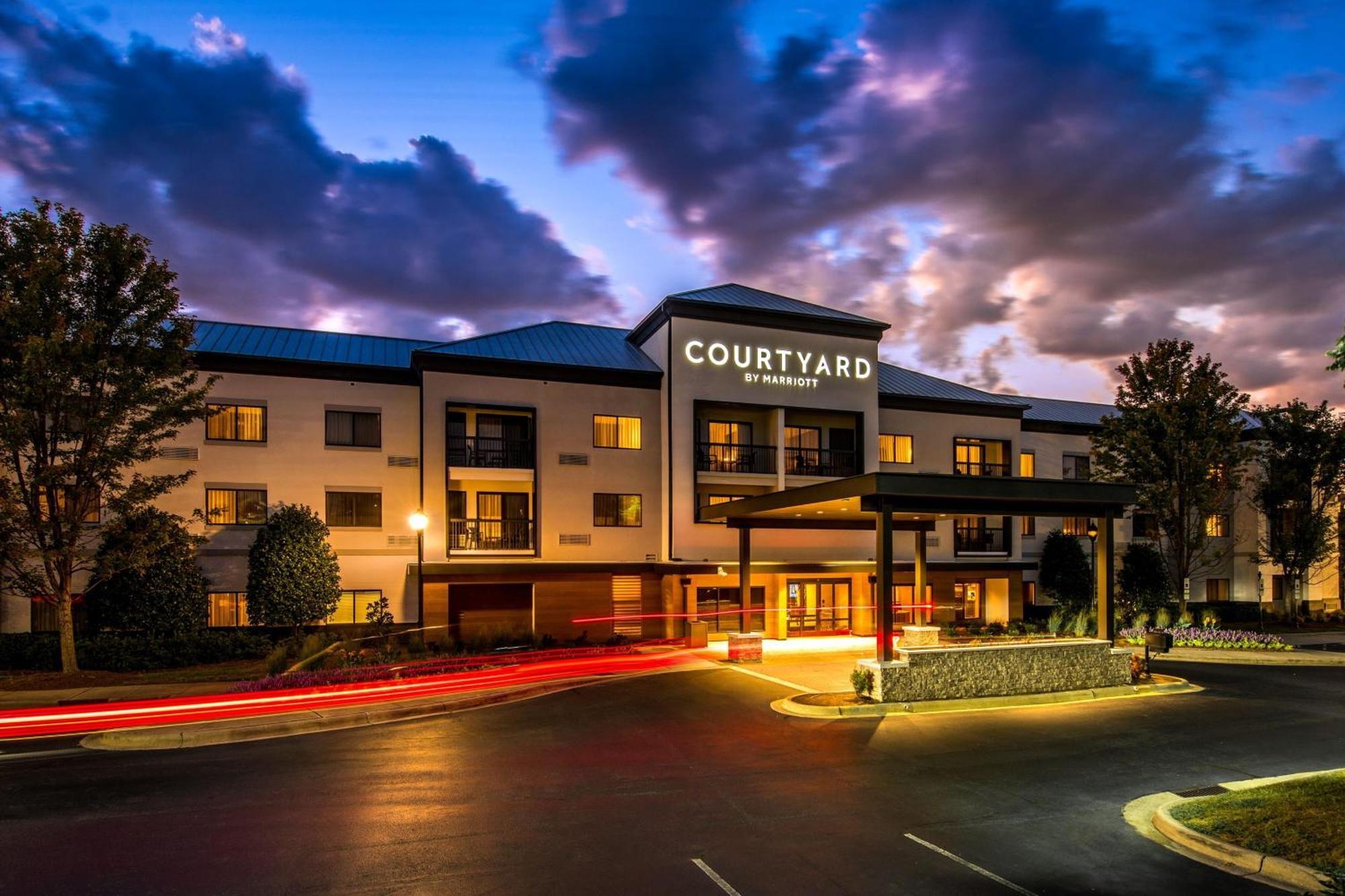 Courtyard By Marriott Charlotte Ballantyne Hotel Exterior photo