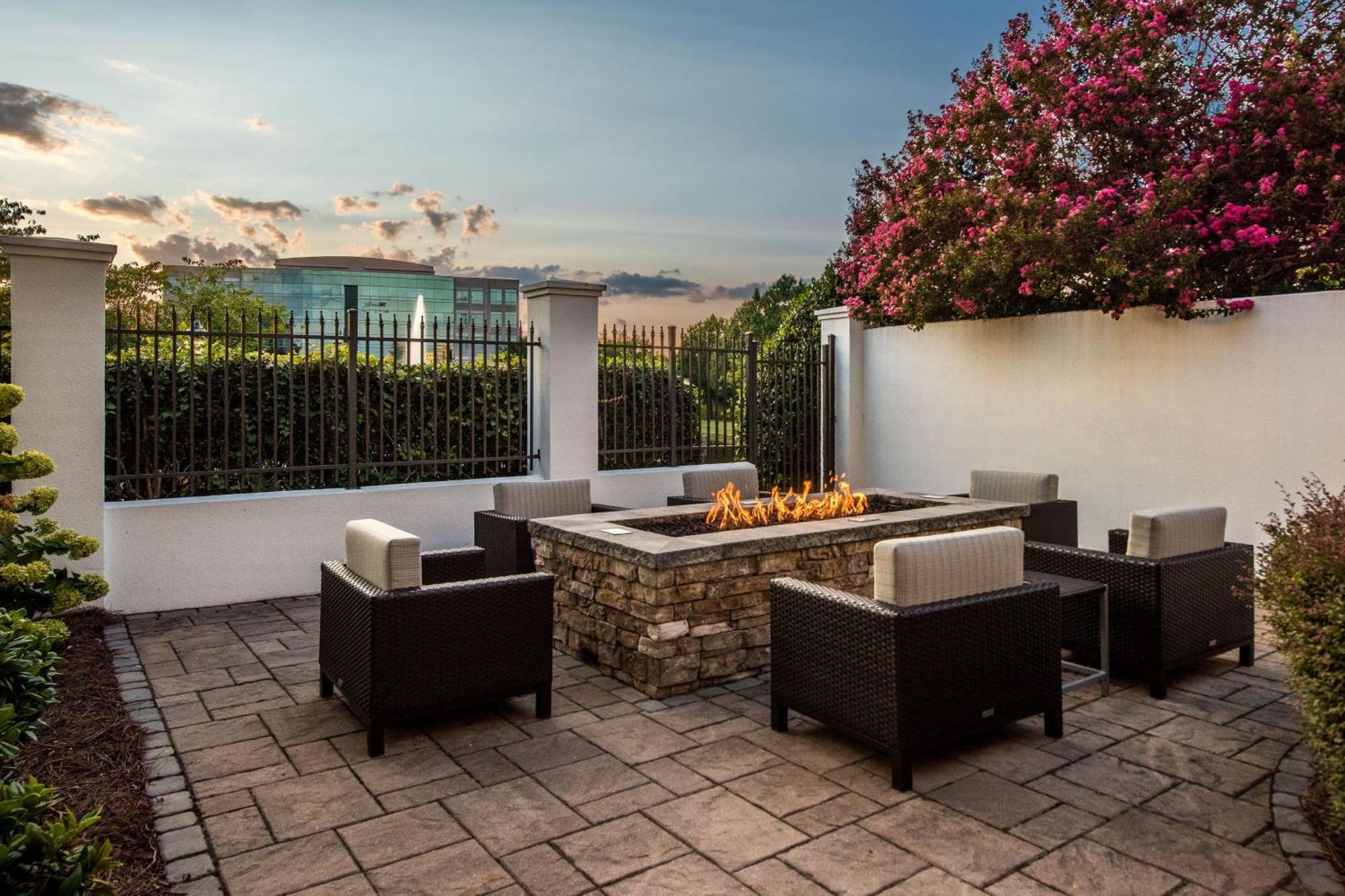 Courtyard By Marriott Charlotte Ballantyne Exterior photo