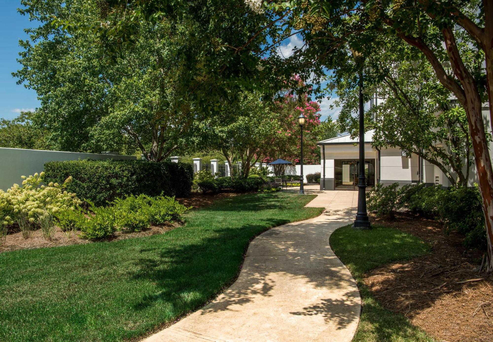 Courtyard By Marriott Charlotte Ballantyne Hotel Exterior photo