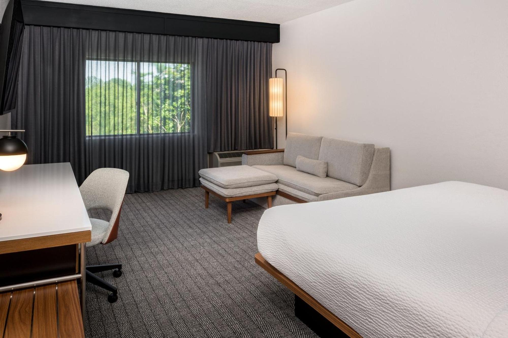 Courtyard By Marriott Charlotte Ballantyne Exterior photo