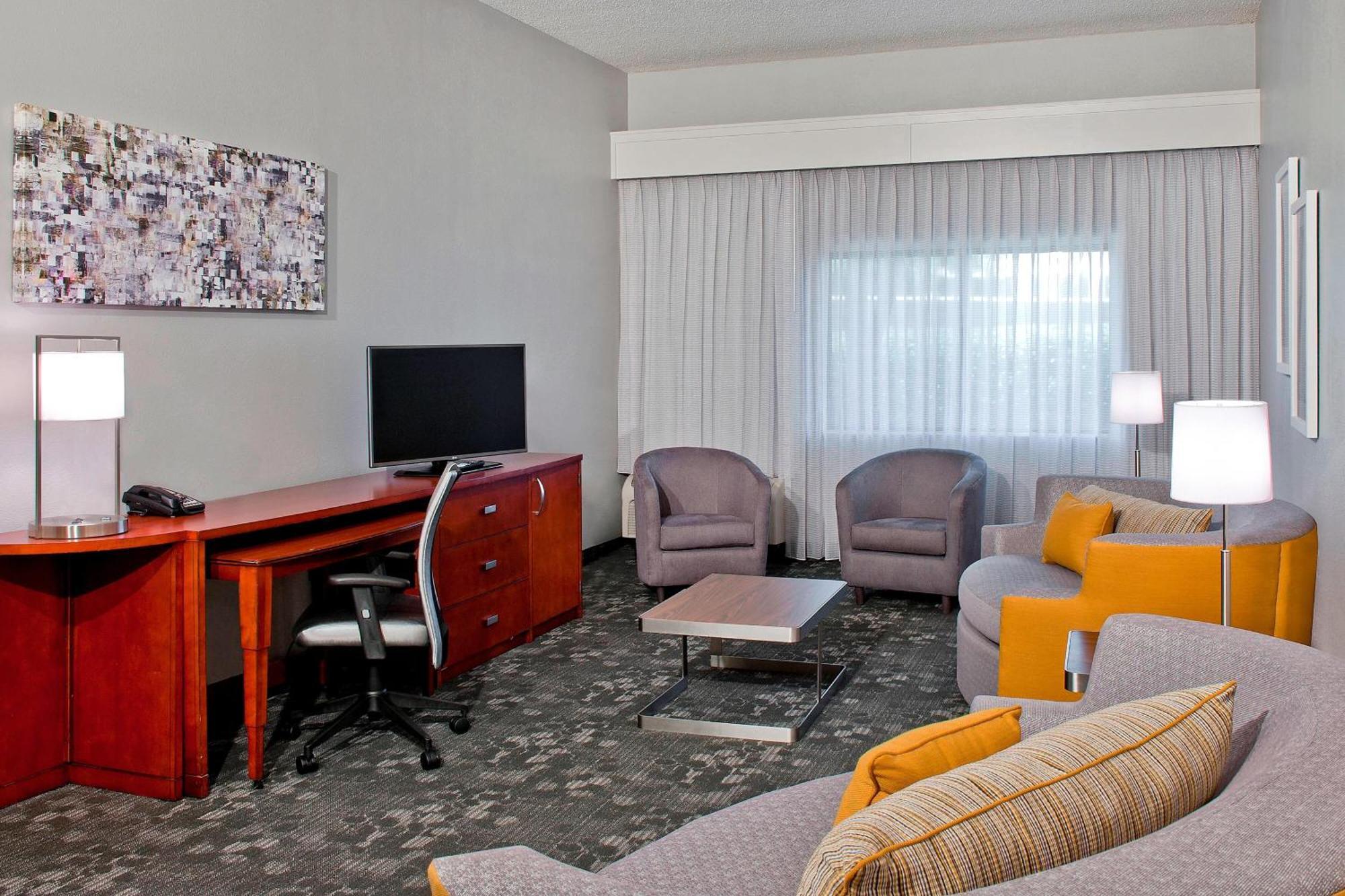 Courtyard By Marriott Charlotte Ballantyne Exterior photo